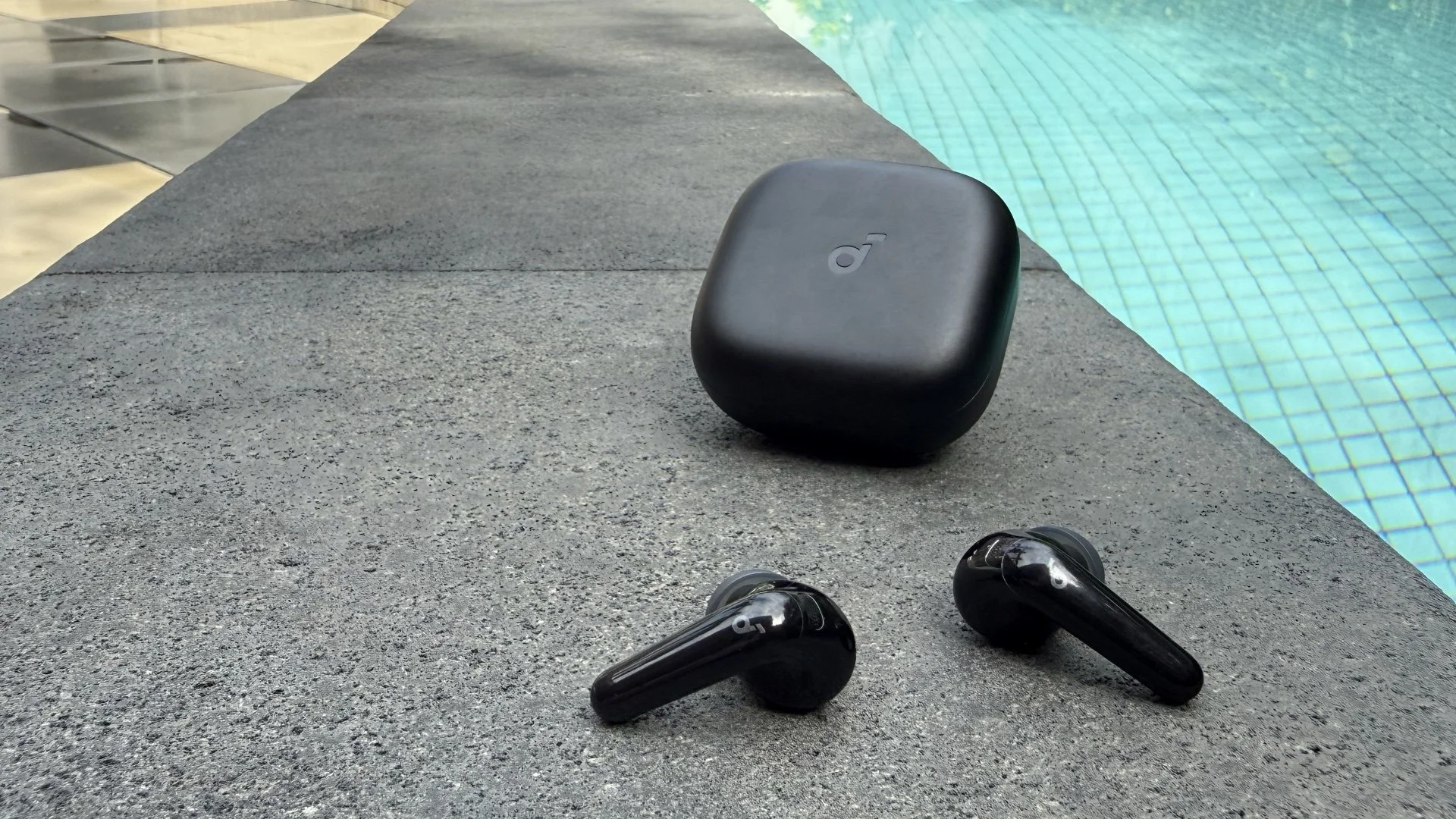 XG-13 TWS review: Whoah, that bass